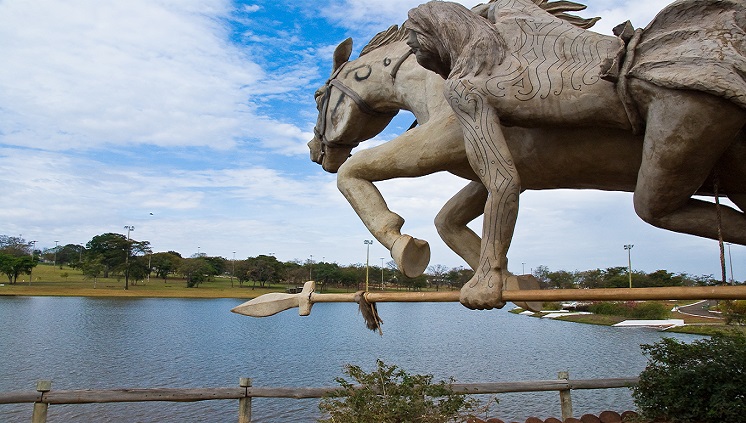 Considerado o maior parque urbano do mundo, o Parque das Nações Indígenas, em Campo Grande, oferece infraestrutura adequada para a prática de lazer e esporte. Beto Garavello/LUME Considerado o maior parque urbano do mundo, o Parque das Nações Indígenas, em Campo Grande, oferece infraestrutura adequada para a prática de lazer e esporte. Beto Garavello/LUME