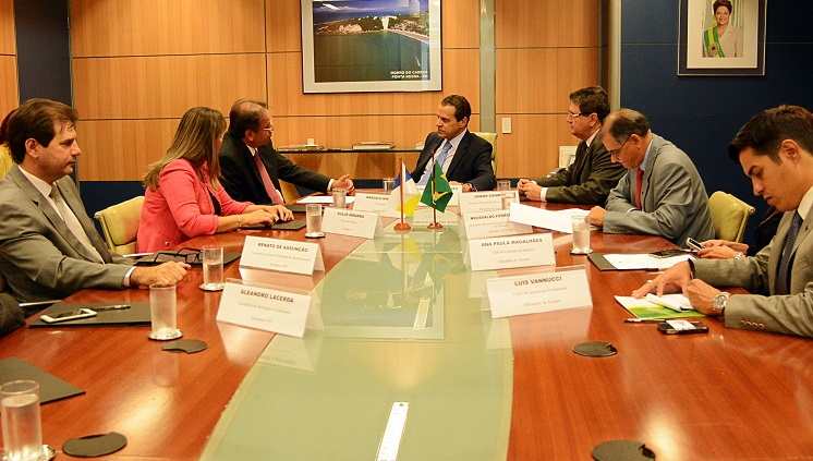 Ministro Henrique Alves recebe o governador Marcelo Miranda. Crédito: Paulino Menezes