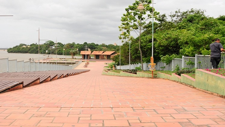 Orla Taumanan antes da revitalização. Boa Vista (RR).