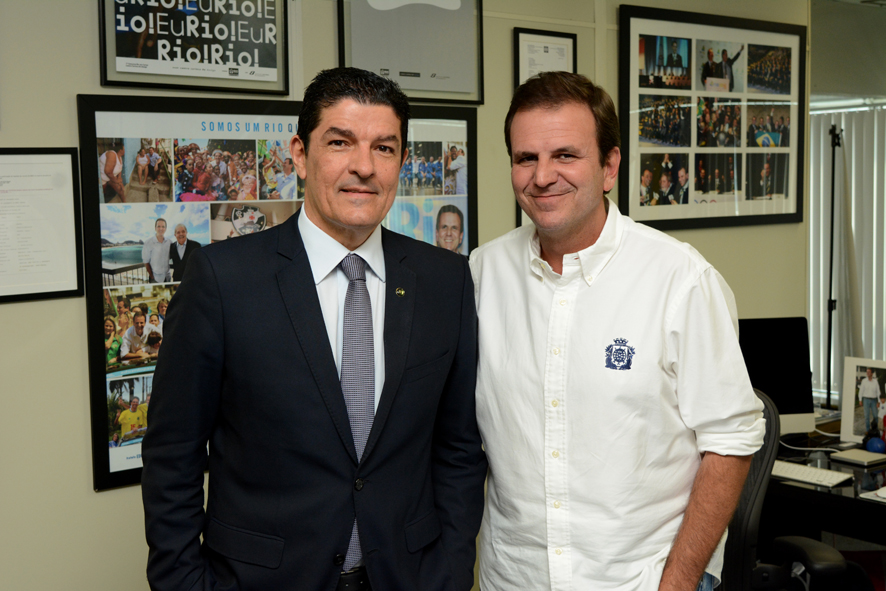 O ministro do turismo, Vinicius Lages, e o prefeito do Rio de Janeiro, Eduardo Paes.