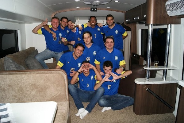Grupo de Curitiba vai acompanhar os jogos da seleção brasileira de motorhome