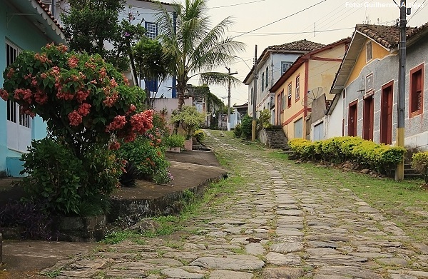 Vale do Rio Preto (MG) - Santa Rita do Jacutinga - Rua de Pedra.